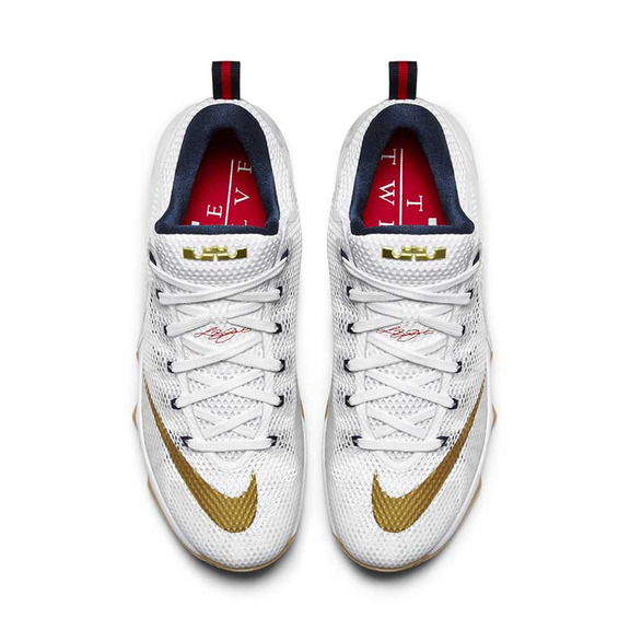 Lebron XII Low "USA" (174/blanco/metalic gold)