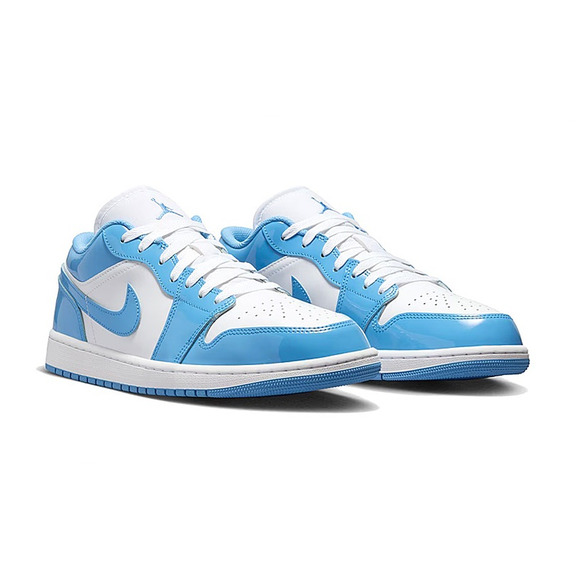 Air Jordan 1 Low SE "Legend Blue"