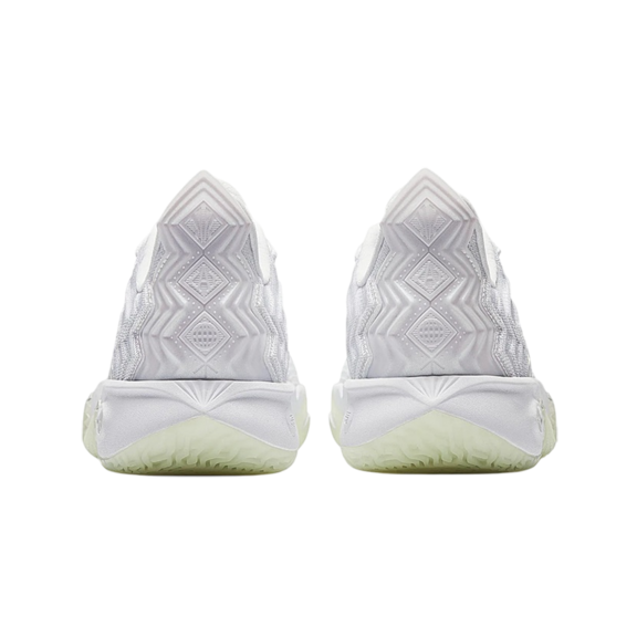ANTA Kyrie Irving Kai 2 "White Phantom"