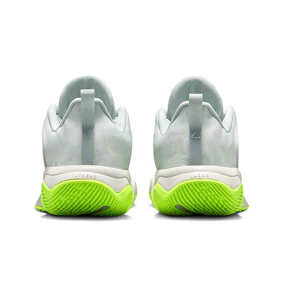Giannis Immortality 4 (GS) "Light Silver"