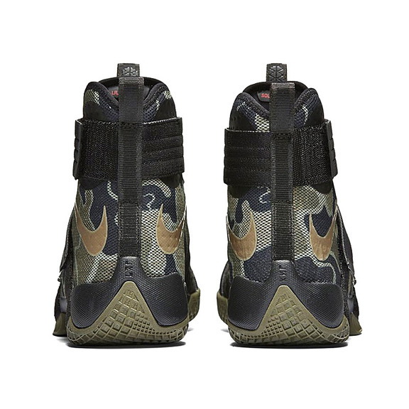 LeBron Soldier 10 SFG "Gold Schlange" (022/schwarz/bamboo)