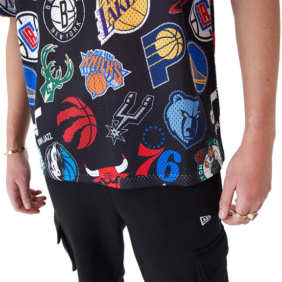 Neues Era NBA Logo Team Alle Over Print Mesh Oversized T-Shirt