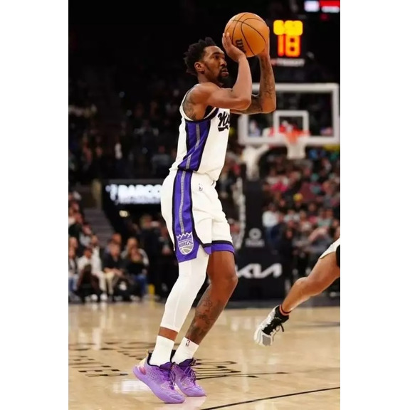 Peak Big Triangle 4.0 x Malik Monk "Full Court Fire"