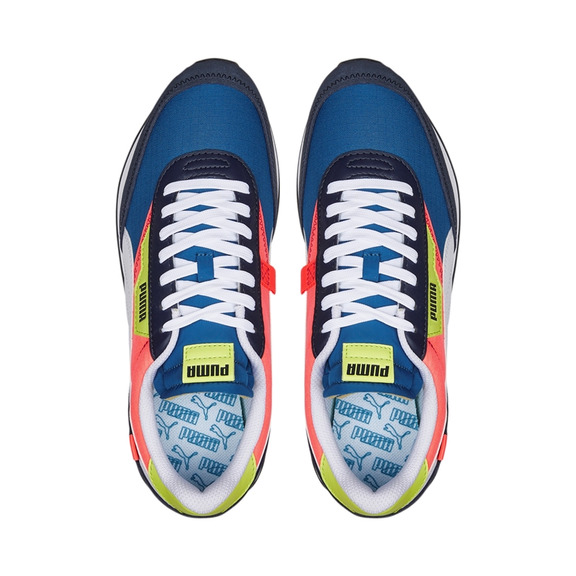 Puma Future Rider spielen auf "Lake Blue"